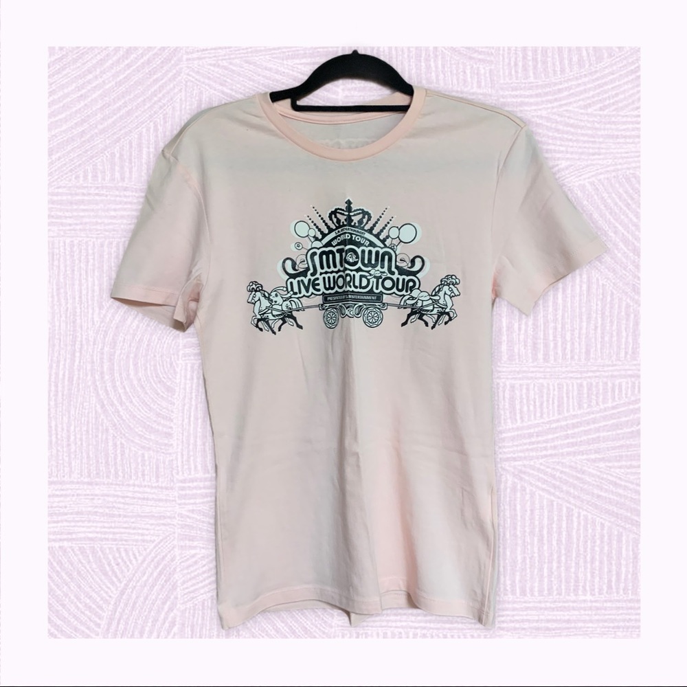 SMTown World Tour pink t-shirt